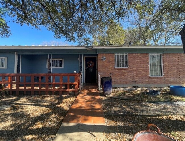 11911 Pollyanna Ave in Austin, TX - Building Photo - Building Photo