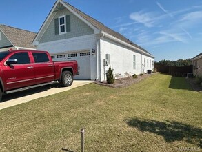 208 Royal Oaks Dr in Pike Road, AL - Foto de edificio - Building Photo