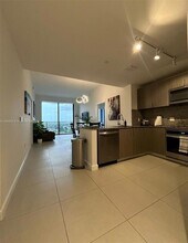 5350 NW 84th Ave, Unit 1818 in Doral, FL - Building Photo - Building Photo