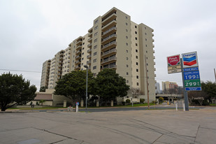 Towers Of Town Lake Apartamentos