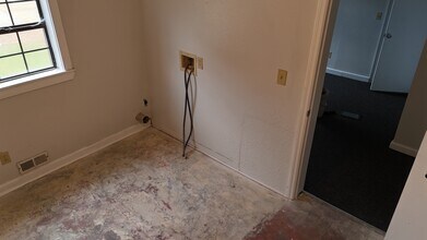 528 Gadsden Rd NW, Unit 01 in Jacksonville, AL - Building Photo - Building Photo