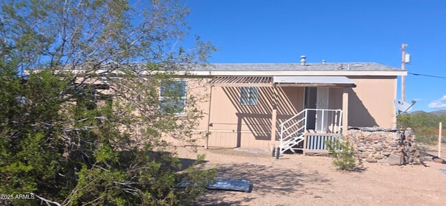 2209 E Carriage Dr in Phoenix, AZ - Building Photo - Building Photo
