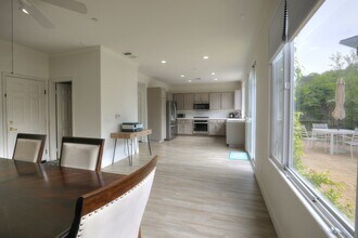 543 Fireside Ln in Goleta, CA - Building Photo - Building Photo