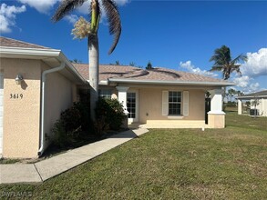 3619 Caloosa Pkwy in Cape Coral, FL - Building Photo - Building Photo