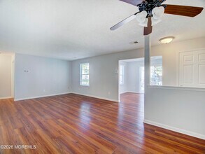 18-4 Augusta Ct in Freehold Township, NJ - Building Photo - Building Photo