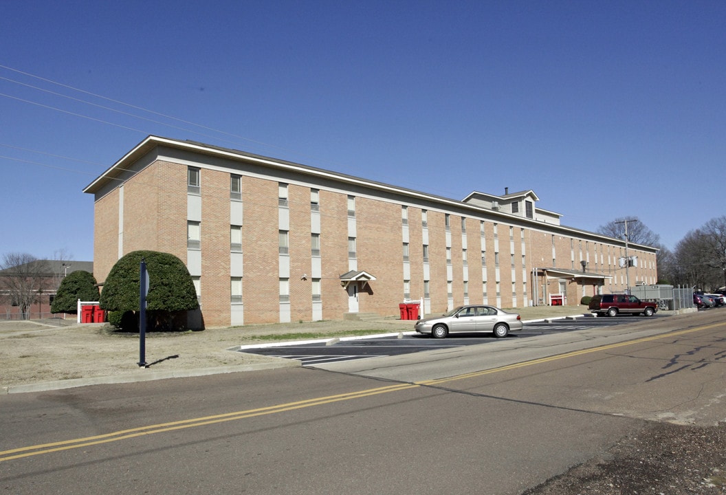 Quitman Hall in Senatobia, MS - Building Photo