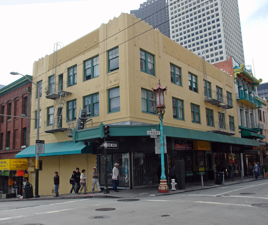 742-742 Grant Ave in San Francisco, CA - Building Photo