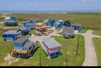 25011 San Simeon Ct in Galveston, TX - Building Photo - Building Photo