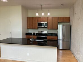 545 Berrien St in Savannah, GA - Building Photo - Building Photo