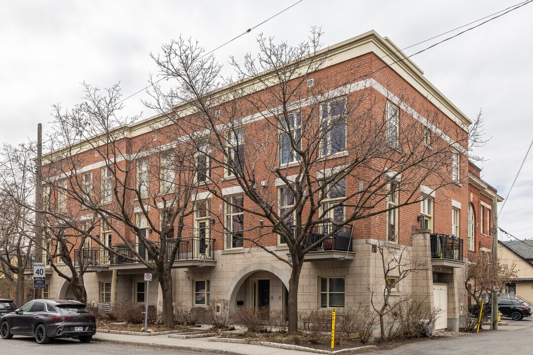 31 Dufferin Rd in Ottawa, ON - Building Photo