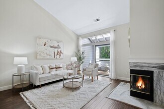 1735 Parkview Green Cir in San Jose, CA - Building Photo - Building Photo