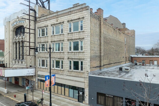 4818-4820 N Broadway St