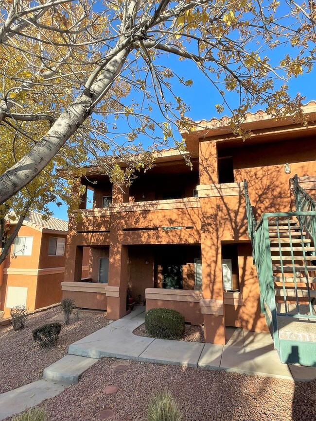 property at 322 Colleen Ct