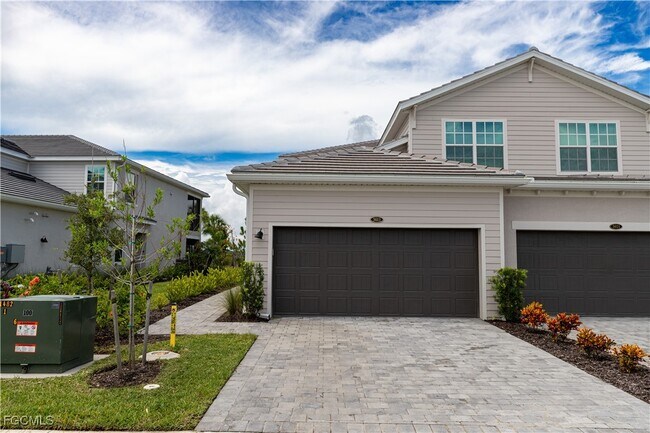 property at 16572 Kingwood Ln