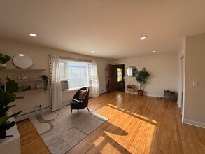 137 W Grand Ave in Northlake, IL - Building Photo - Building Photo