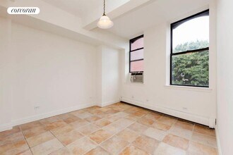 40 Prince St in New York, NY - Building Photo - Building Photo