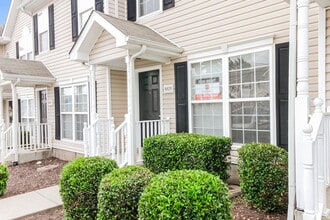 8029 Logan Dr in La Vergne, TN - Building Photo - Building Photo