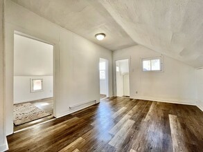 1079 First St-Unit -#2 in Muskegon, MI - Foto de edificio - Building Photo