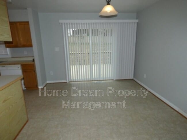 property at 11403 Wentworth Ct