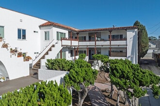 Beautiful Spanish-Style Building close to ... in Long Beach, CA - Foto de edificio - Building Photo