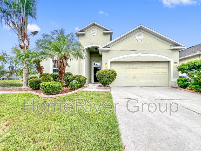 2830 Moonstone Bend