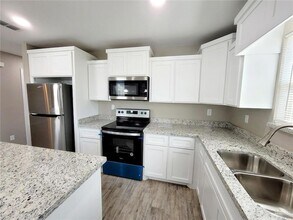 3808 Las Vistas Ln in Weslaco, TX - Building Photo - Building Photo