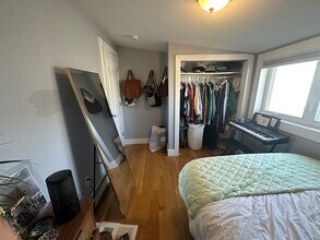 293 Beacon St, Unit 2 in Somerville, MA - Foto de edificio - Building Photo