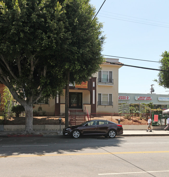 Pico Apartments in Los Angeles, CA - Building Photo - Building Photo