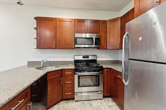 1733 N Gratz St in Philadelphia, PA - Building Photo - Building Photo