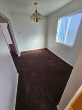 205 Ferguson Ave in Bakersfield, CA - Foto de edificio - Building Photo