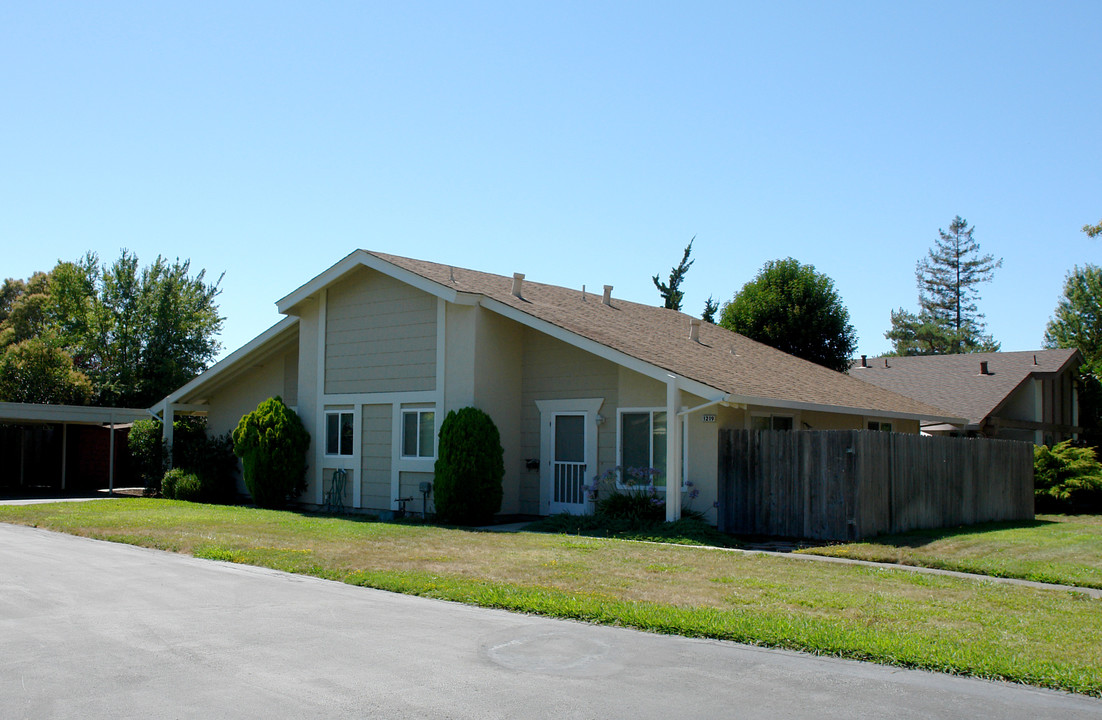 1219 Southwest Blvd in Rohnert Park, CA - Building Photo