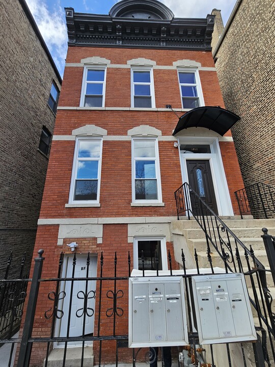 1912 S Throop St in Chicago, IL - Foto de edificio