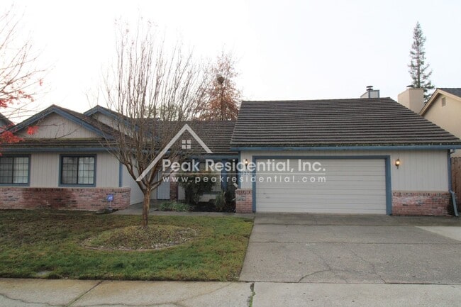 9378 Rolling Glen Ct in Orangevale, CA - Building Photo - Building Photo