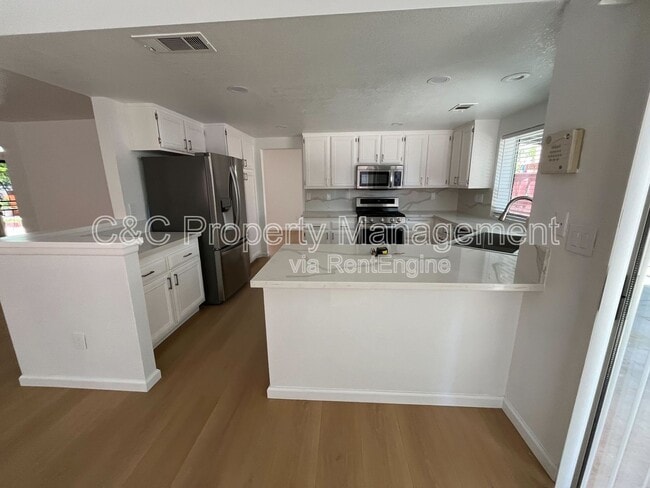 1046 St Raphael Dr in Bay Point, CA - Building Photo - Building Photo