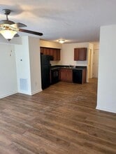 120 Corvette View Ct in Bowling Green, KY - Building Photo - Building Photo