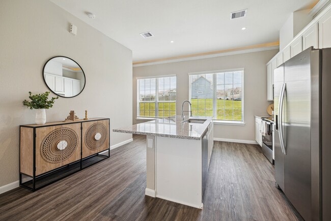 Lakeside Conroe in Montgomery, TX - Building Photo - Building Photo