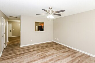 3530 Joel Turner Dr in Charlotte, NC - Building Photo - Building Photo