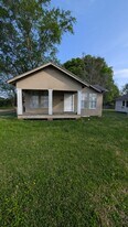 210 Claiborne St in West Monroe, LA - Building Photo