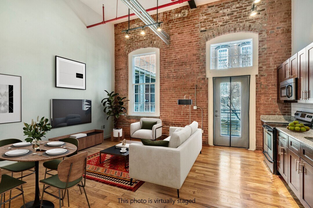 1350 Rosa L Parks Blvd in Nashville, TN - Building Photo