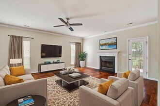 5421 Red Tip Ln in North Charleston, SC - Building Photo - Building Photo