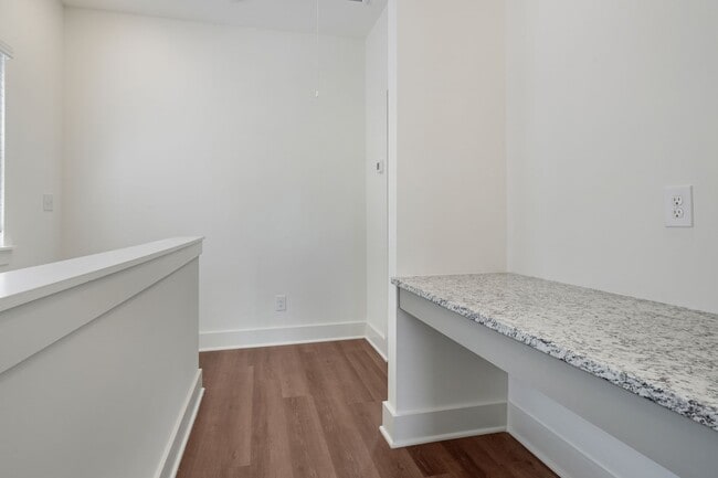 property at 148 Huntley Dr