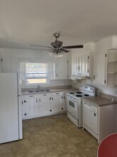 2111 Hart Rd in Florence, SC - Building Photo - Building Photo