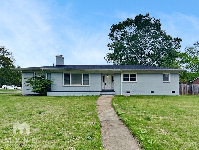 property at 2001 Tyvola Rd