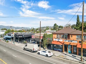 1027 Hyperion Ave in Los Angeles, CA - Building Photo - Building Photo