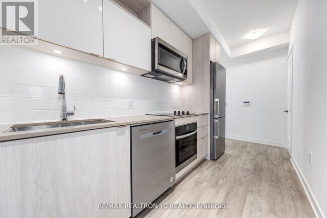 property at 135-135 Lower Sherbourne St