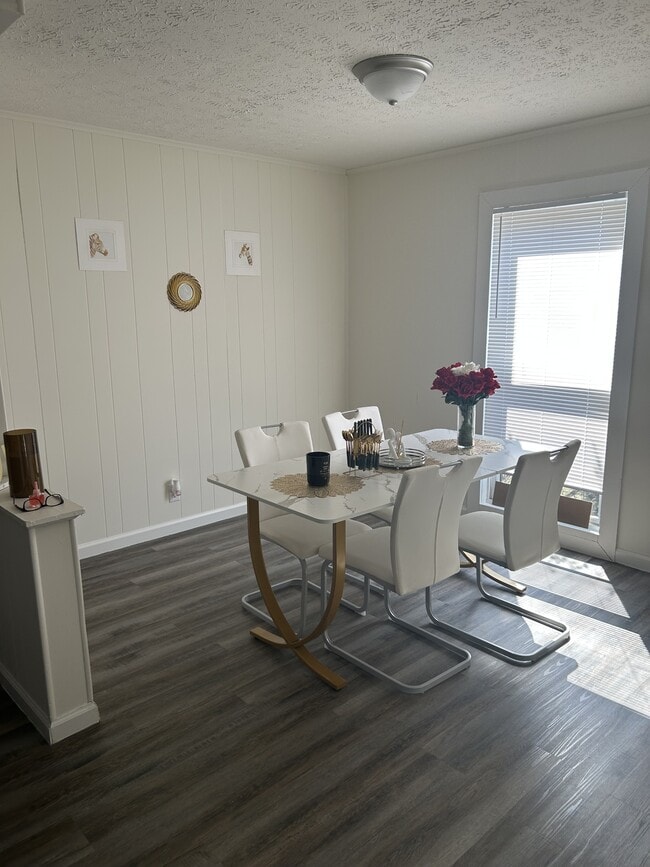 2535 W Monroe St in Springfield, IL - Building Photo - Building Photo