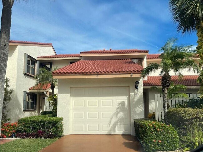 130 Palm Ave in Jupiter, FL - Foto de edificio - Building Photo