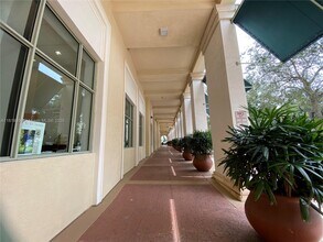 610 Clematis St in West Palm Beach, FL - Building Photo - Building Photo