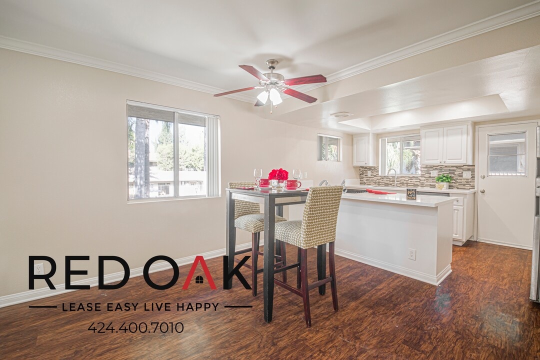 861 Glencliff St in La Habra, CA - Building Photo