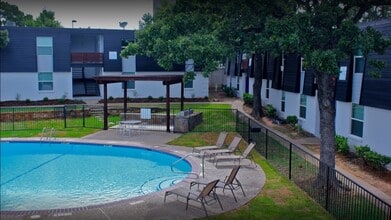 531 Bedford Rd, Unit 135 in Bedford, TX - Building Photo - Building Photo